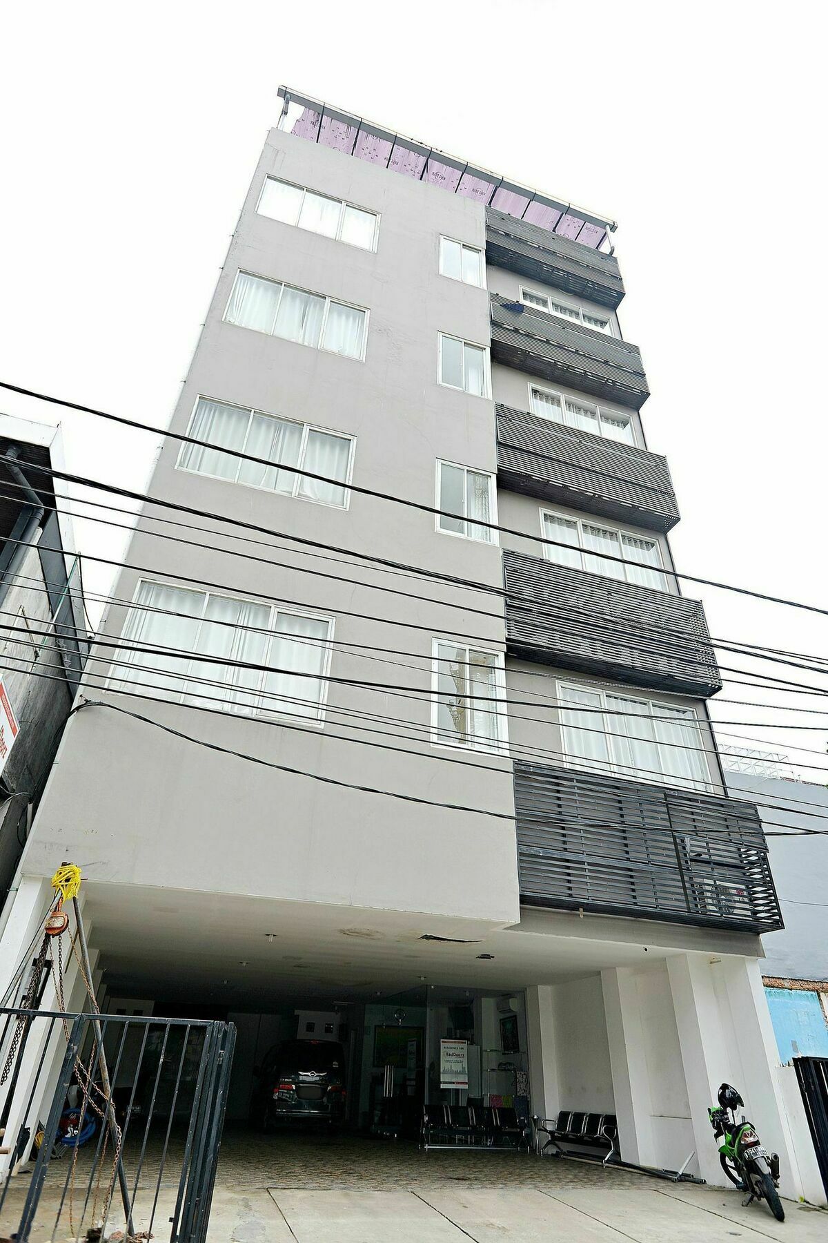 Zen Near Bunderan Hi Wisma tamu 2*